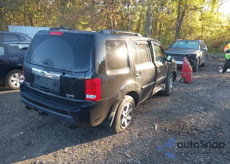 2009 Honda Pilot Touring z USA, uszkodzony, nr VIN 5FNYF48949B014963